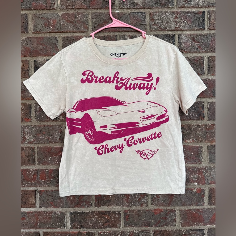 Vintage Wash Chevy Corvette Graphic Tee "Break Away" Cream Maroon Size M